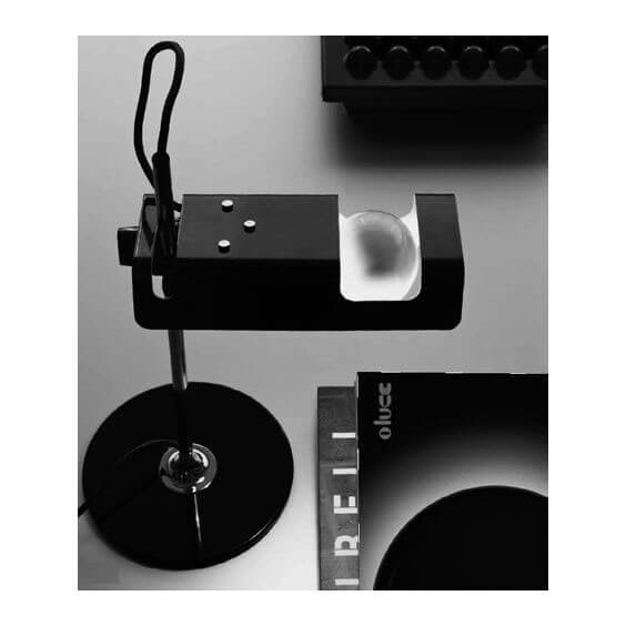 Oluce Spider Tischleuchte - Agof Store