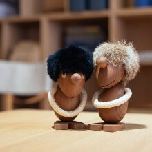 Architectmade Optimist Holzfigur - Agof Store